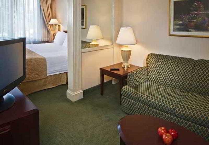 สปริงฮิลล์ สวีท ฟิลาเดลเฟีย วิลโลว์ โกรฟ Hotel วิลโลว์โกรฟ ห้อง รูปภาพ