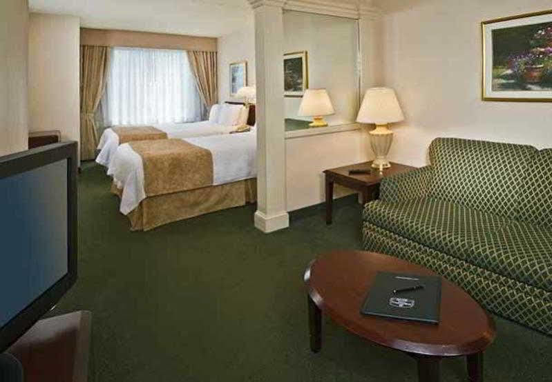 สปริงฮิลล์ สวีท ฟิลาเดลเฟีย วิลโลว์ โกรฟ Hotel วิลโลว์โกรฟ ภายนอก รูปภาพ